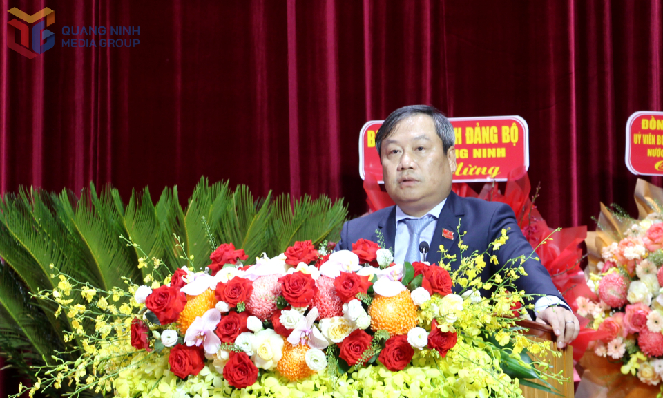 Ông Vũ Đại Thắng, Ủy viên Trung ương Đảng, Bí thư Tỉnh ủy, Trưởng Đoàn ĐBQH tỉnh, phát biểu tại Đại hội. Ông Vũ Đại Thắng, Ủy viên Trung ương Đảng, Bí thư Tỉnh ủy, Trưởng Đoàn ĐBQH tỉnh, phát biểu tại Đại hội.