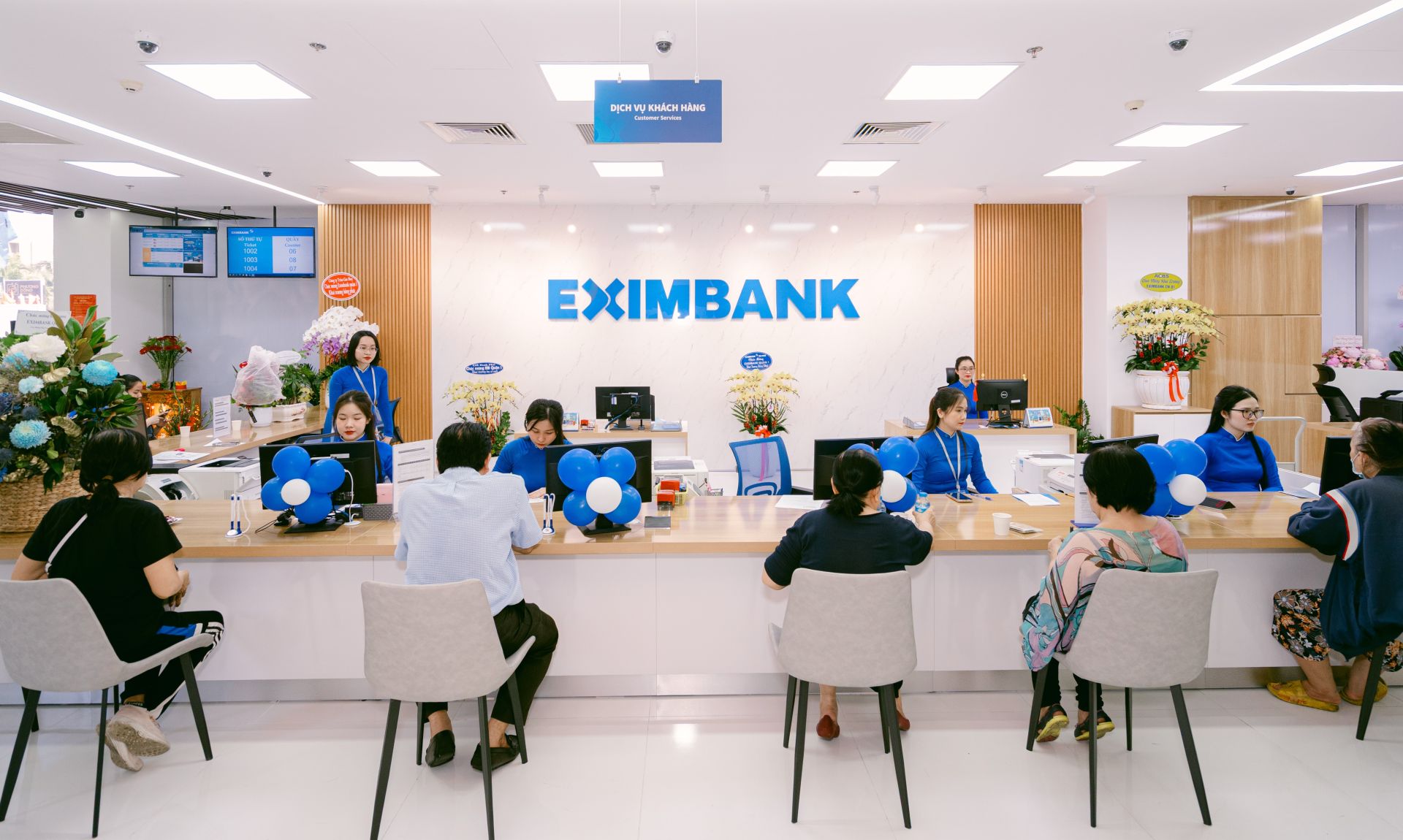 Eximbank vừa chính thức mở rộng sản phẩm tiền gửi tiết kiệm (trực tuyến) dành cho khách hàng sử dụng “Combo Casa”. (Ảnh minh họa)