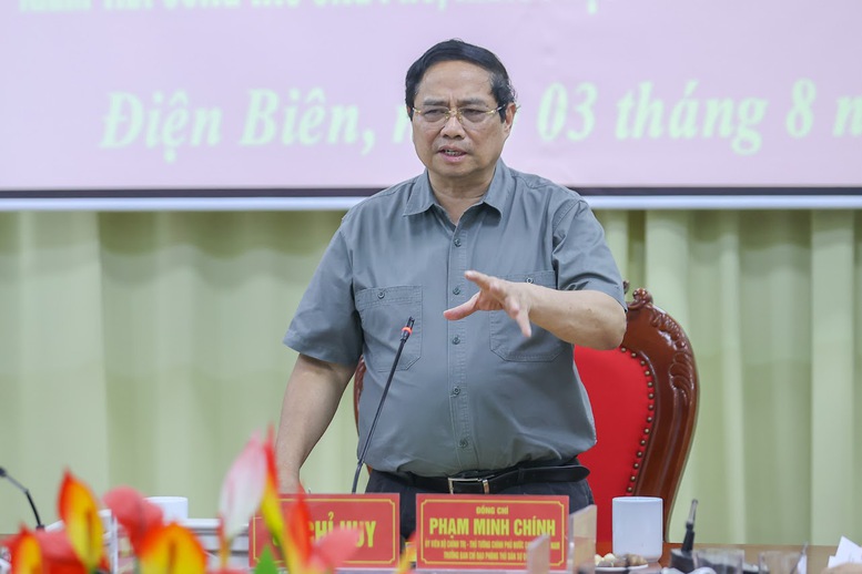 Thủ tướng yêu cầu các địa phương, các bộ, ngành liên quan tập trung khắc phục nhanh nhất hậu quả do lũ ống, lũ quét, sạt lở đất gây ra với tinh thần khẩn trương nhất, quyết liệt nhất - Ảnh: VGP/Nhật Bắc Thủ tướng yêu cầu các địa phương, các bộ, ngành liên quan tập trung khắc phục nhanh nhất hậu quả do lũ ống, lũ quét, sạt lở đất gây ra với tinh thần khẩn trương nhất, quyết liệt nhất - Ảnh: VGP/Nhật Bắc