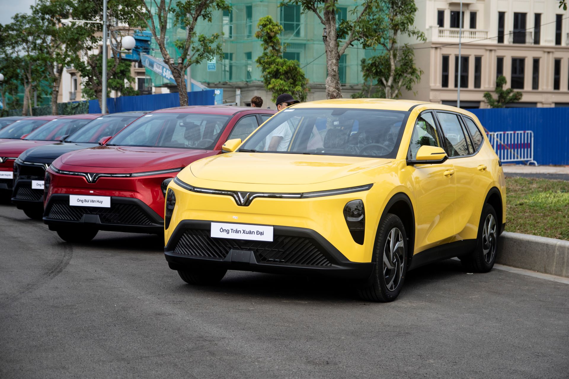 Có gì đặc biệt trong những chiếc Limo Green đầu tiên tới tay khách hàng Việt?