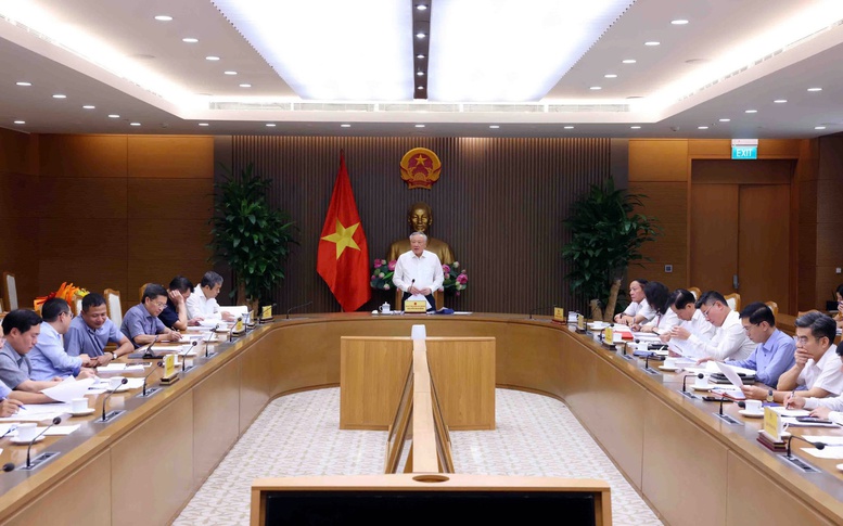 Sắc sảo trong đấu tranh, phản bác các quan điểm, sai trái thù địch trong tình hình mới