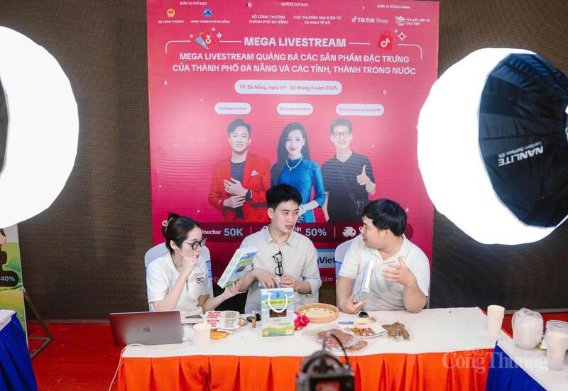 Livestream trên nền tảng TMĐT: Đưa nông sản Việt đến gần hơn với khách hàng online