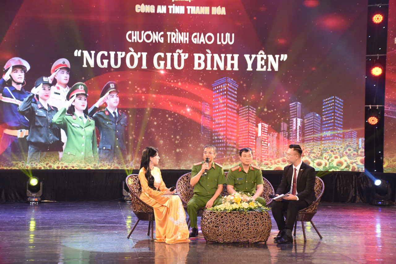 Chương trình giao lưu “Người giữ bình yên”