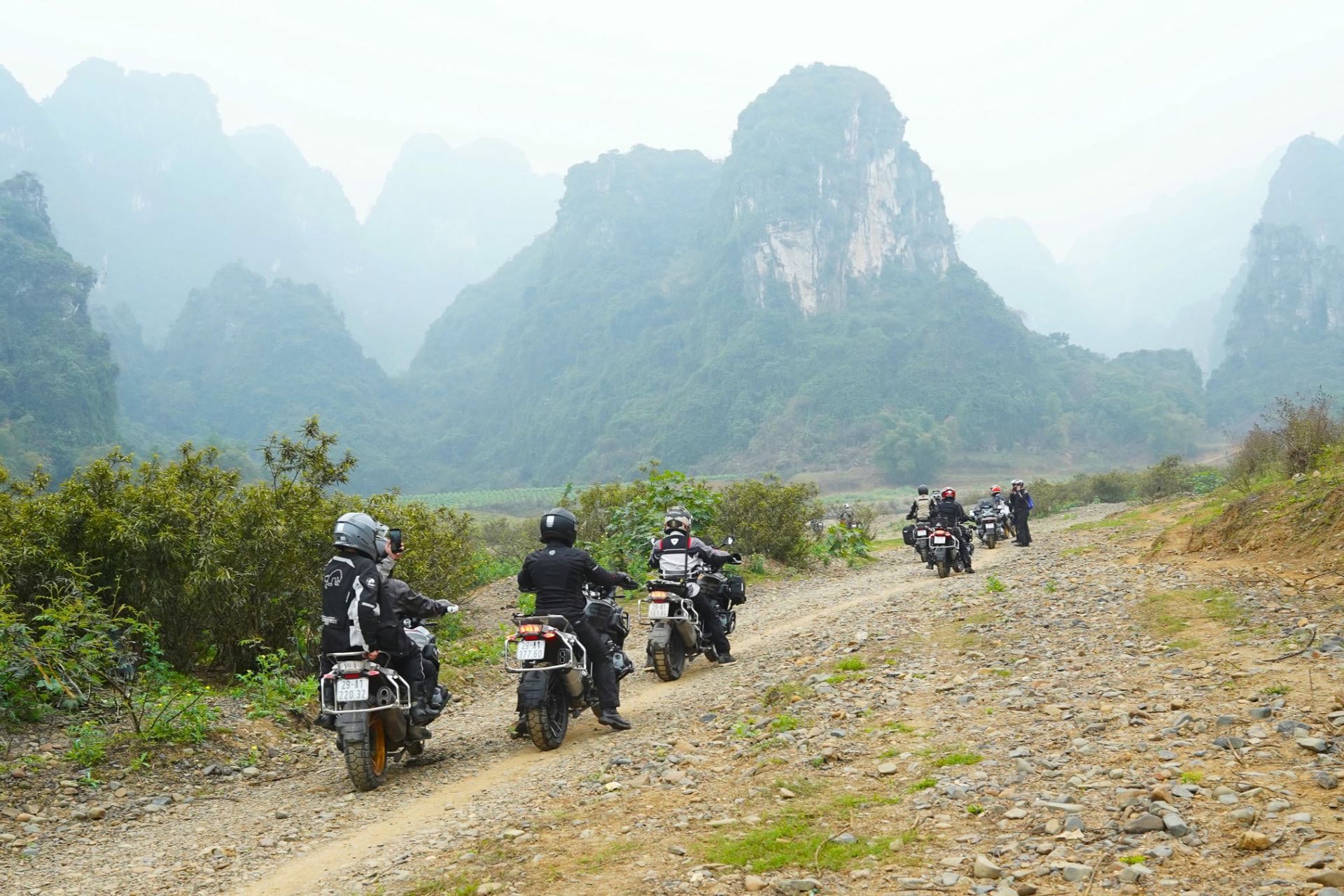 Màn roadshow xe BMW Motorrad mạnh mẽ và uy lực