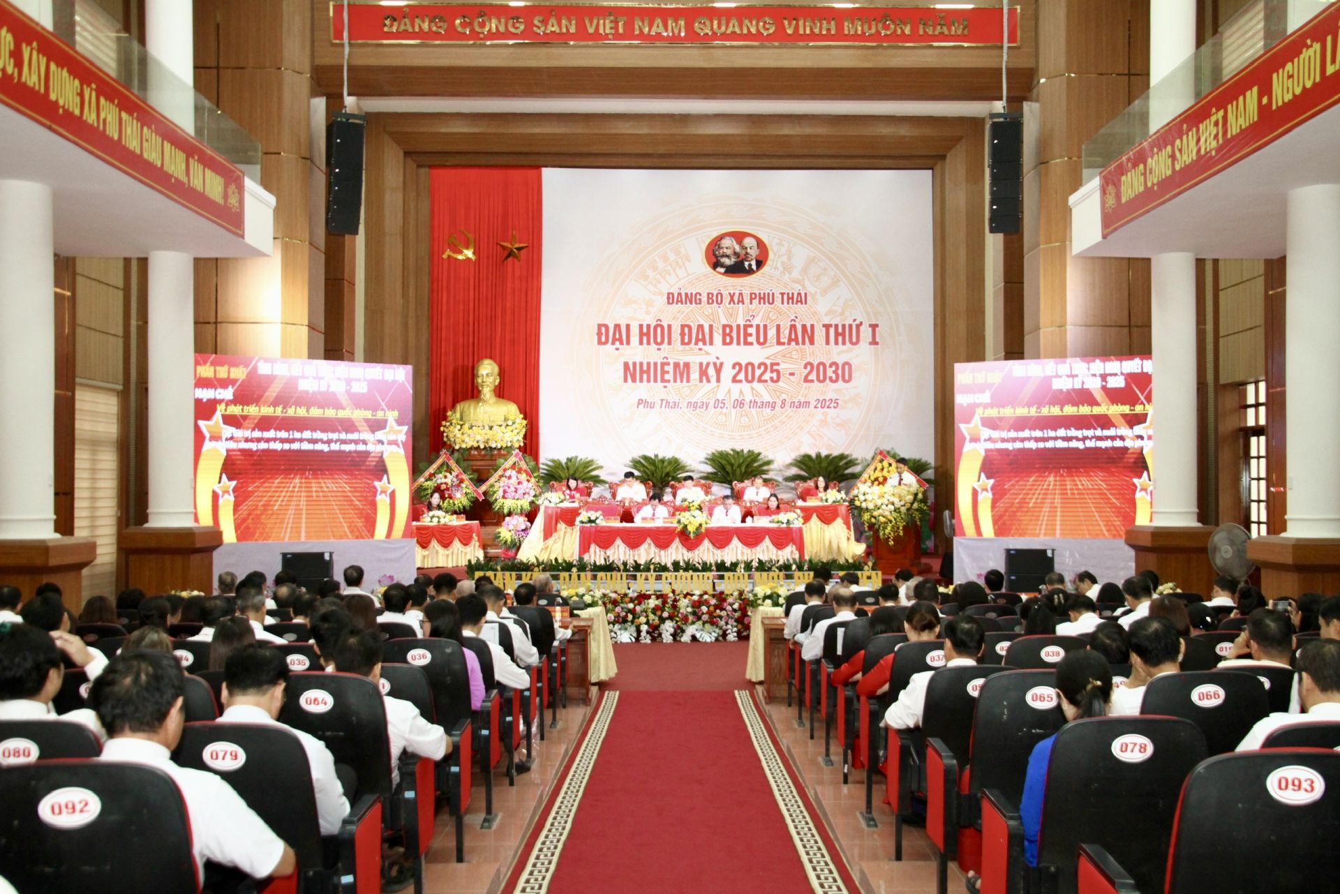 Quang cảnh Đại hội. Quang cảnh Đại hội.