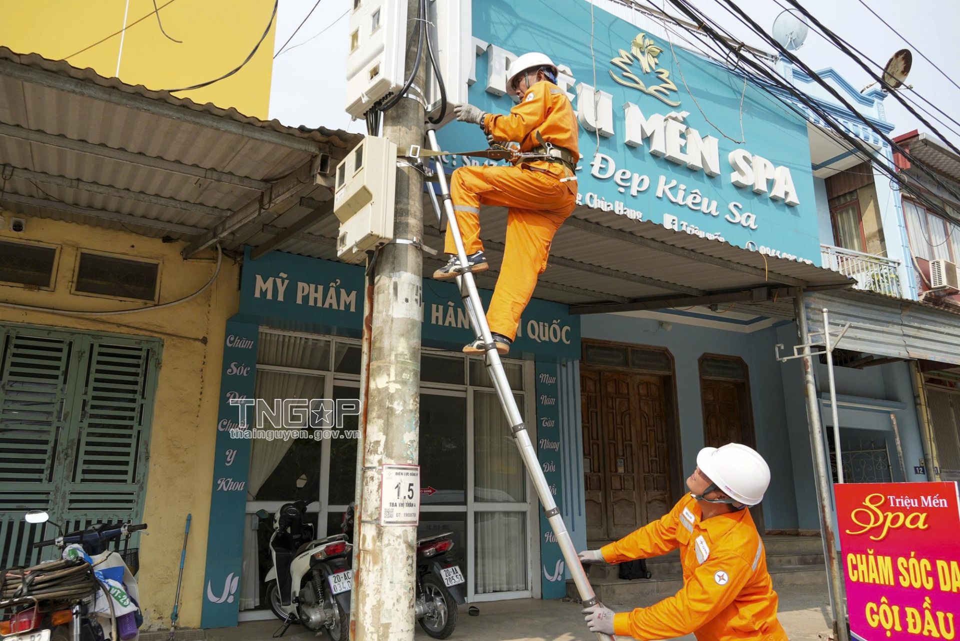 Chủ động kiểm soát mức tiêu thụ và tiết kiệm điện trong thời điểm nắng nóng