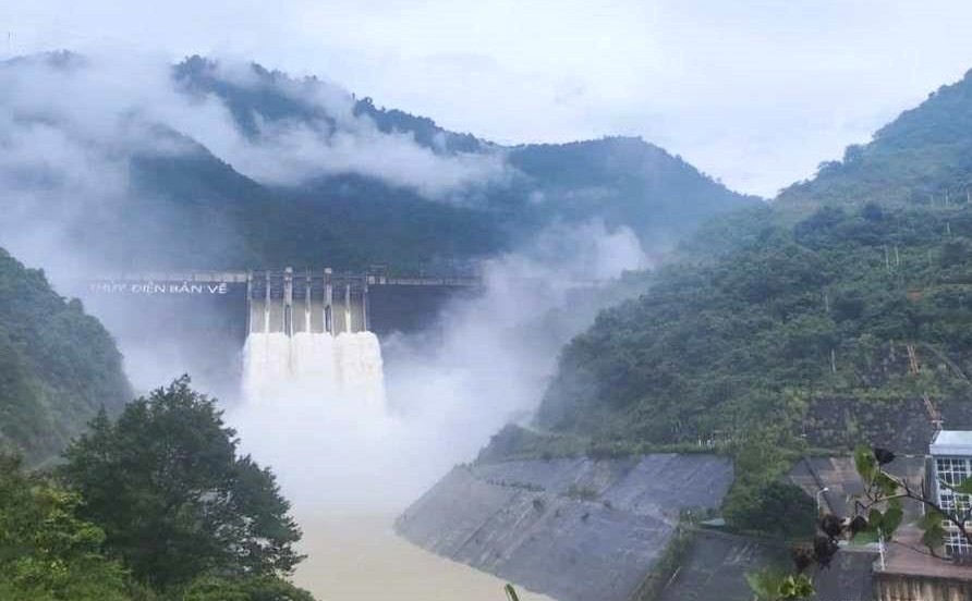 Các hồ thủy điện của EVNGENCO1 phát huy tốt chức năng “giảm lũ, giữ nước”, góp phần bảo vệ an toàn cho cho người dân khu vực hạ du Các hồ thủy điện của EVNGENCO1 phát huy tốt chức năng “giảm lũ, giữ nước”, góp phần bảo vệ an toàn cho cho người dân khu vực hạ du