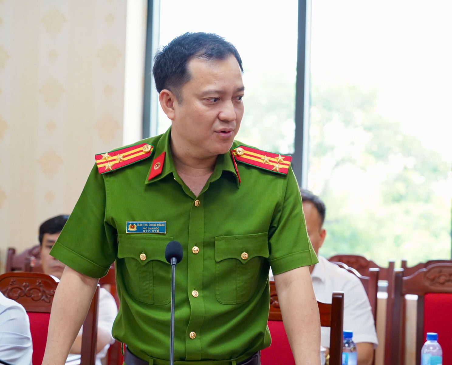 Thượng tá Trần Thái Quang Hoàng, Phó Giám đốc Công an tỉnh phát biểu tiếp thu ý kiến chỉ đạo của Đoàn công tác và lãnh đạo UBND tỉnh