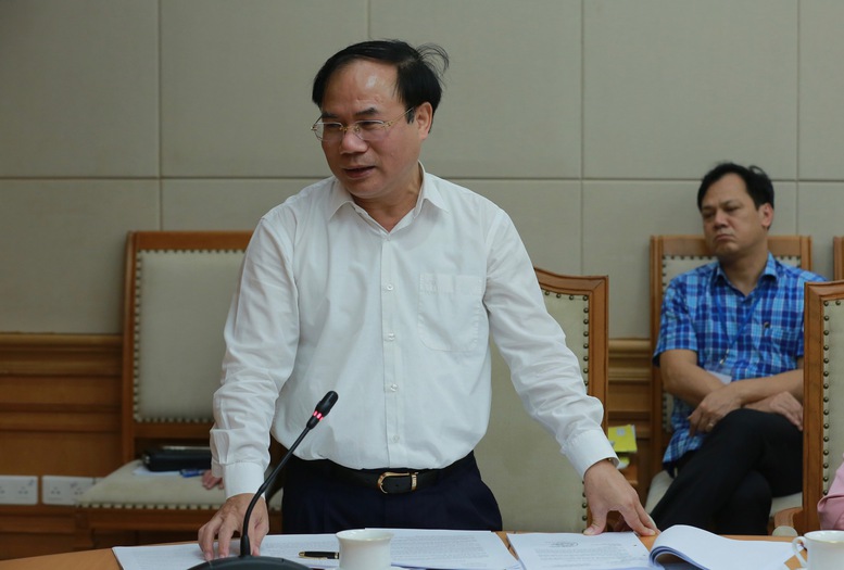 Thứ trưởng Bộ Xây dựng Nguyễn Văn Sinh cho biết nhu cầu thực tiễn đòi hỏi phải có mẫu thiết kế điển hình, được cấp có thẩm quyền công nhận, từ đó giúp rút ngắn thủ tục và triển khai nhanh các dự án nhà ở xã hội - Ảnh: VGP/Minh Khôi