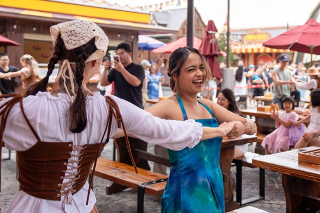 Happy Fair - nơi bạn sẽ đắm chìm và hòa vào vở diễn