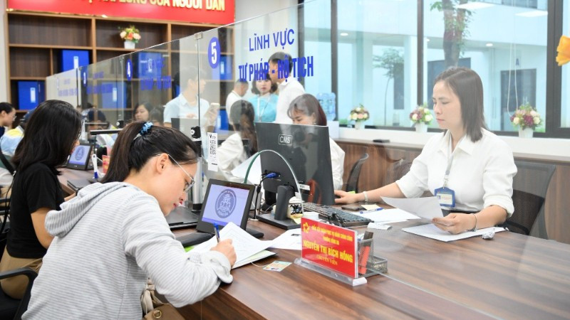 Chính quyền hai cấp: Hà Nội phân cấp dịch vụ thiết yếu về xã, chuyên môn sâu về tỉnh