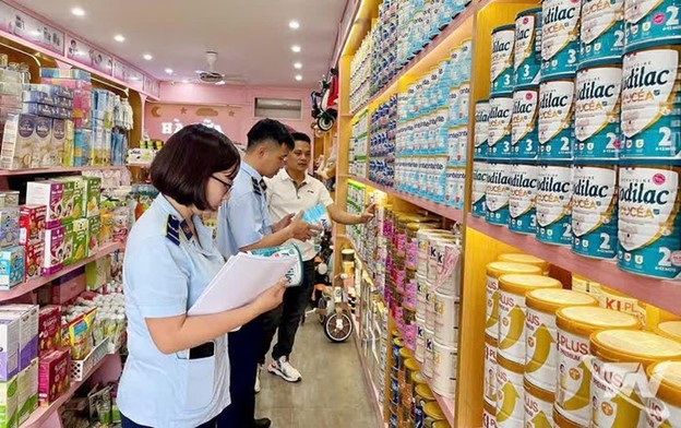 Trong 7 tháng đầu năm 2025, toàn lực lượng chức năng tỉnh Thái Nguyên đã phát hiện và xử lý 99 vụ việc vi phạm có liên quan đến hàng giả, hàng không rõ nguồn gốc, hàng hóa có vi phạm về nhãn mác và sở hữu trí tuệ. Trong 7 tháng đầu năm 2025, toàn lực lượng chức năng tỉnh Thái Nguyên đã phát hiện và xử lý 99 vụ việc vi phạm có liên quan đến hàng giả, hàng không rõ nguồn gốc, hàng hóa có vi phạm về nhãn mác và sở hữu trí tuệ.
