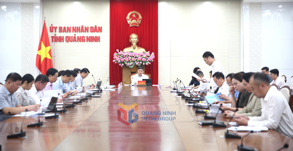 Hội nghị Ban Thường vụ Đảng ủy UBND tỉnh Quảng Ninh