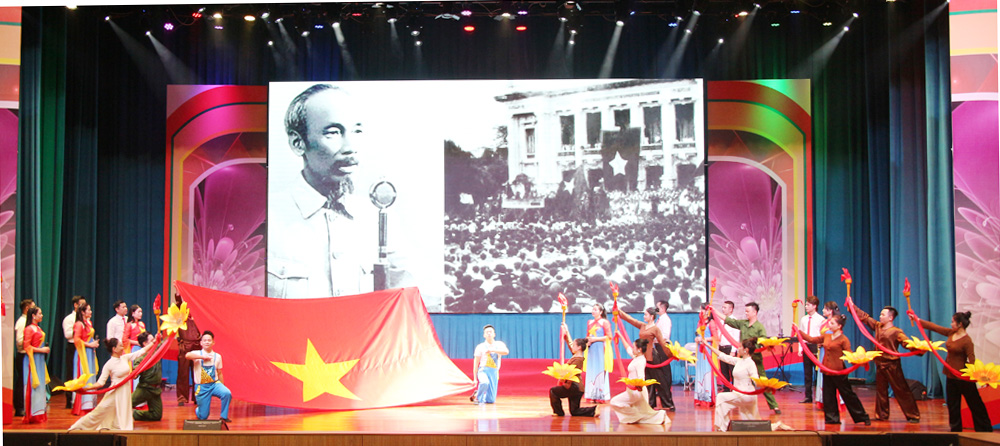 Tiết mục 'Bắc Ninh nhớ mãi ơn Người” của Đội Tuyên truyền lưu động tỉnh Bắc Ninh Tiết mục 'Bắc Ninh nhớ mãi ơn Người” của Đội Tuyên truyền lưu động tỉnh Bắc Ninh