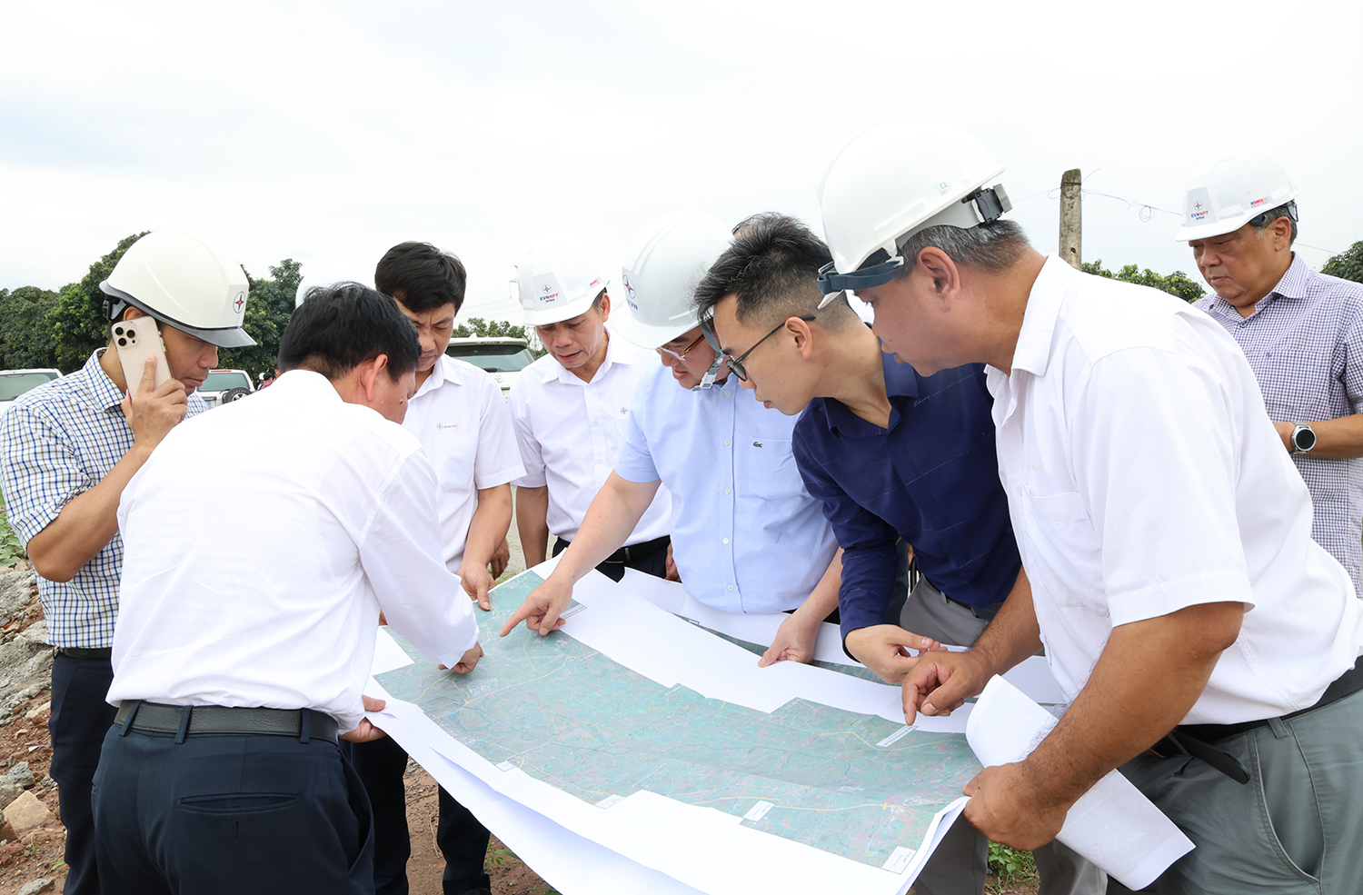 Dự án 500kV Nho Quan – Thường Tín: Quyết liệt tháo gỡ vướng mắc, đẩy nhanh tiến độ