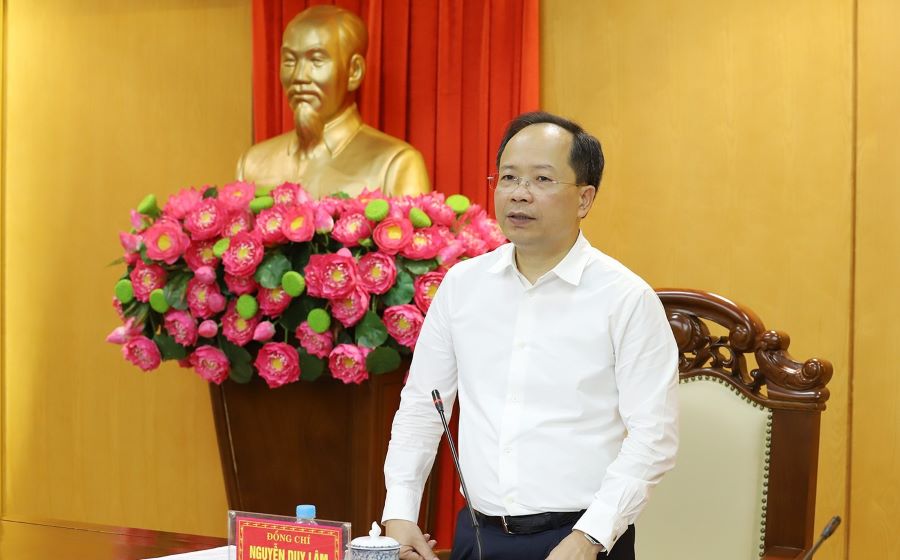 Bí thư Tỉnh ủy Hà Tĩnh, Trưởng Ban Chỉ đạo Nguyễn Duy Lâm phát biểu kết luận cuộc họp. Bí thư Tỉnh ủy Hà Tĩnh, Trưởng Ban Chỉ đạo Nguyễn Duy Lâm phát biểu kết luận cuộc họp.