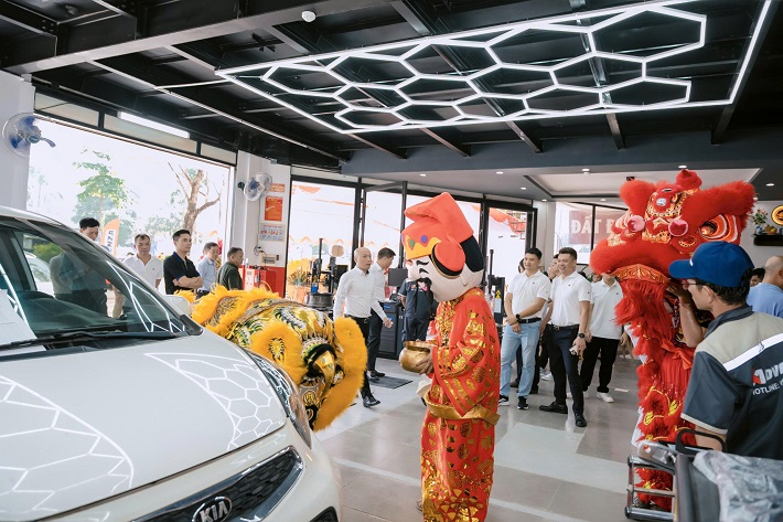 Không gian trưng bày và dịch vụ hiện đại tại ADVENZA Nam Cường