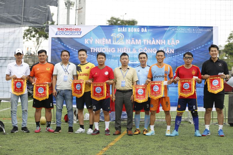 Giải Bóng đá