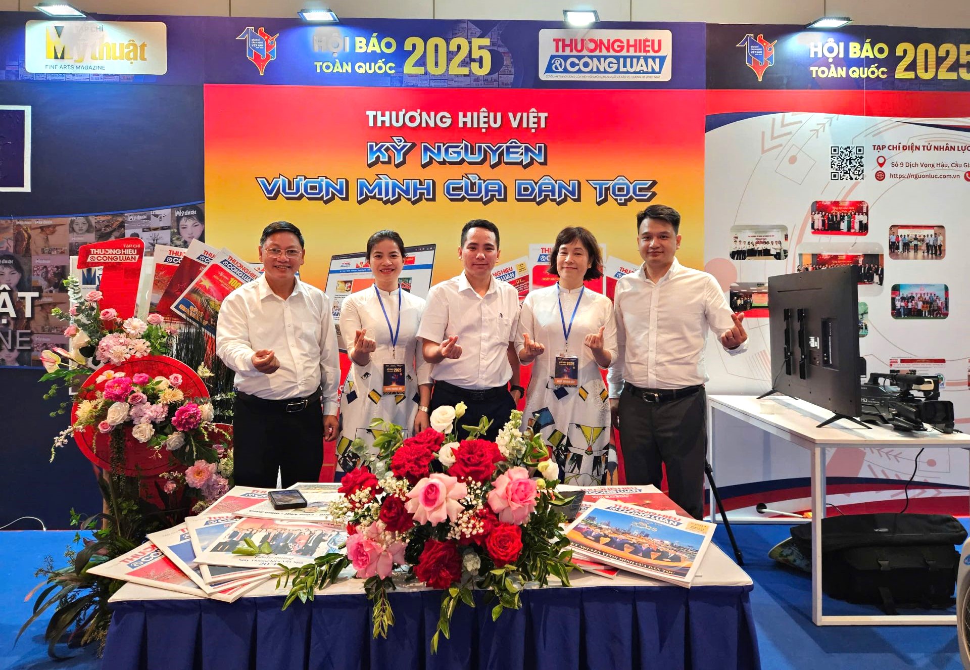 Cán bộ, phóng viên Thương hiệu và Công luận