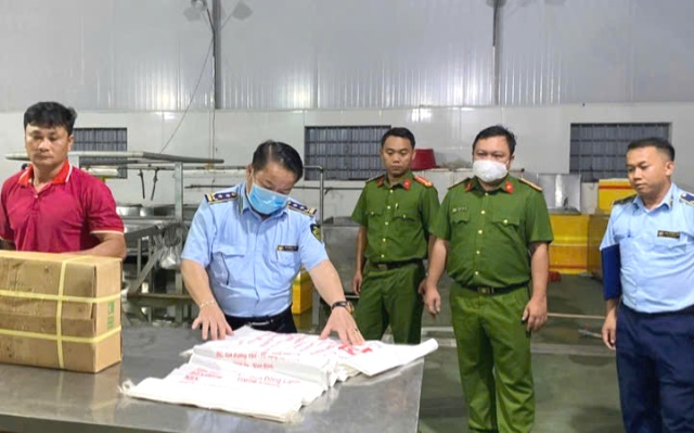 Các sản phẩm được đóng gói cất trong kho đông lạnh