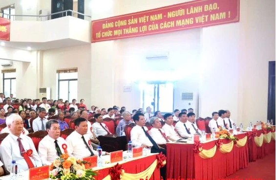 Các đại biểu tham dự đại hội