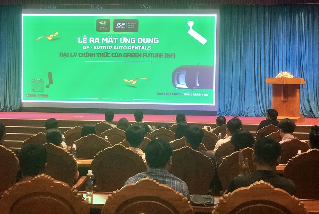 Quang cảnh Lễ ra mắt ứng dụng EVTRIP - Nền tảng cho thuê xe tự động. Ảnh: Viết Hiền