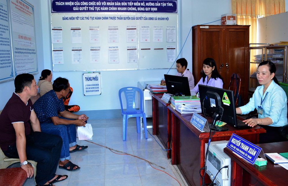 Bộ Nội vụ sẽ hướng dẫn các cơ quan, địa phương điều tiết công chức, nơi thiếu vẫn được tuyển thêm