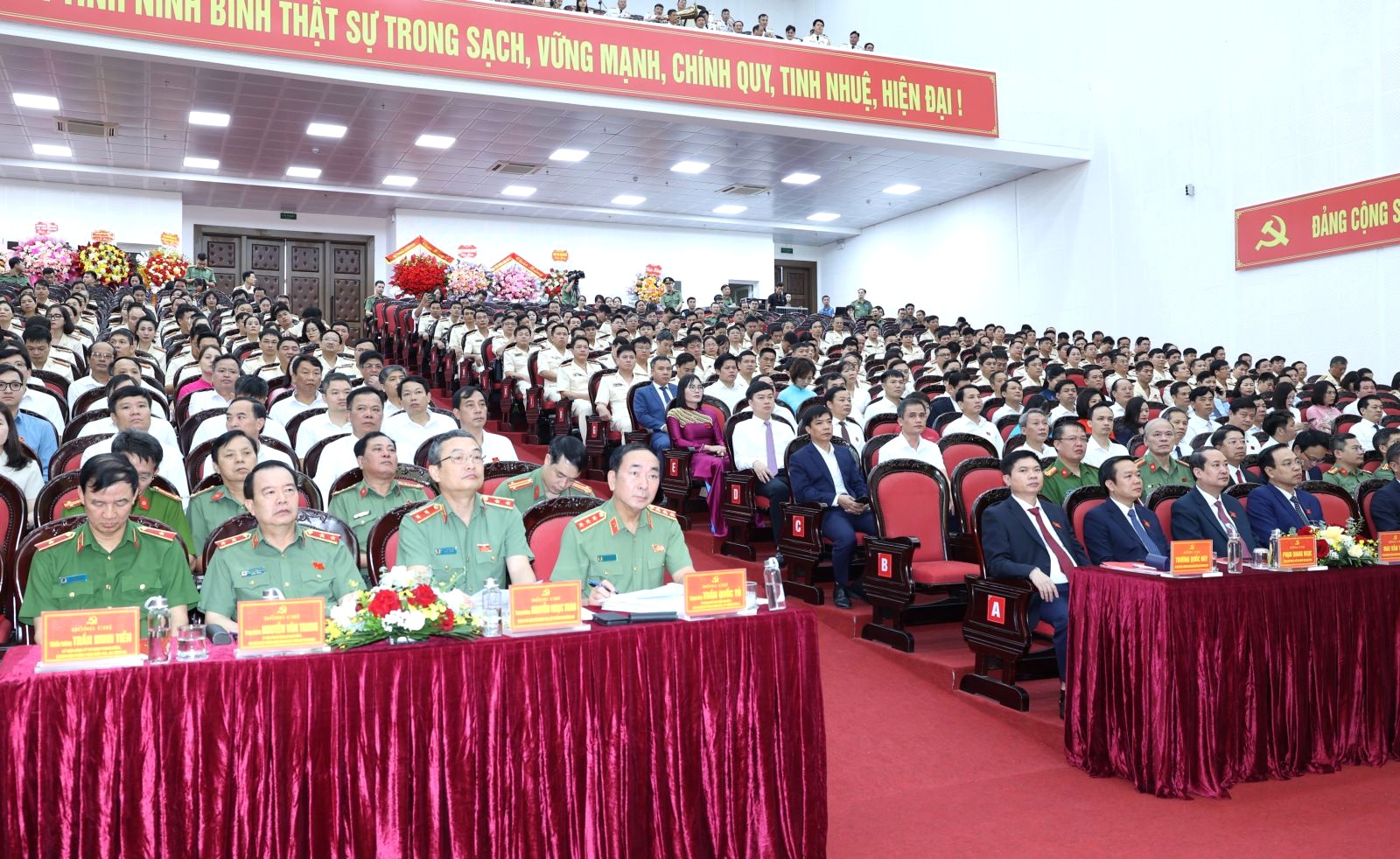 Các đại biểu tham dự Đại hội