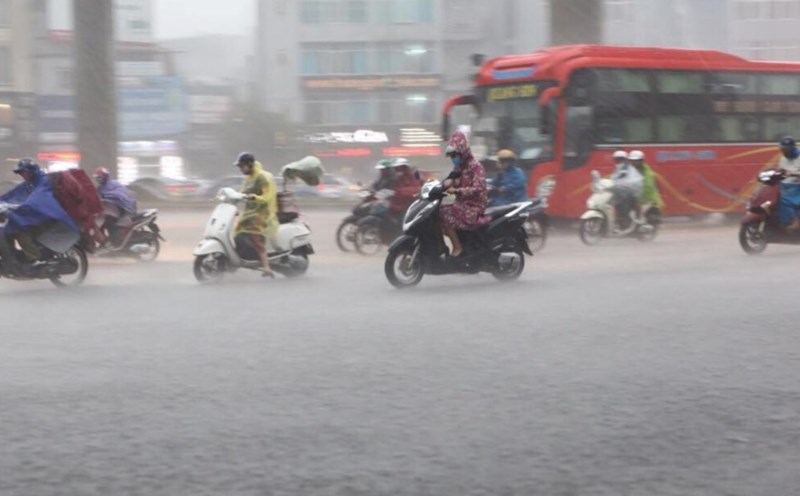 Bắc Bộ sắp đón đợt mưa lớn, kết thúc nắng nóng