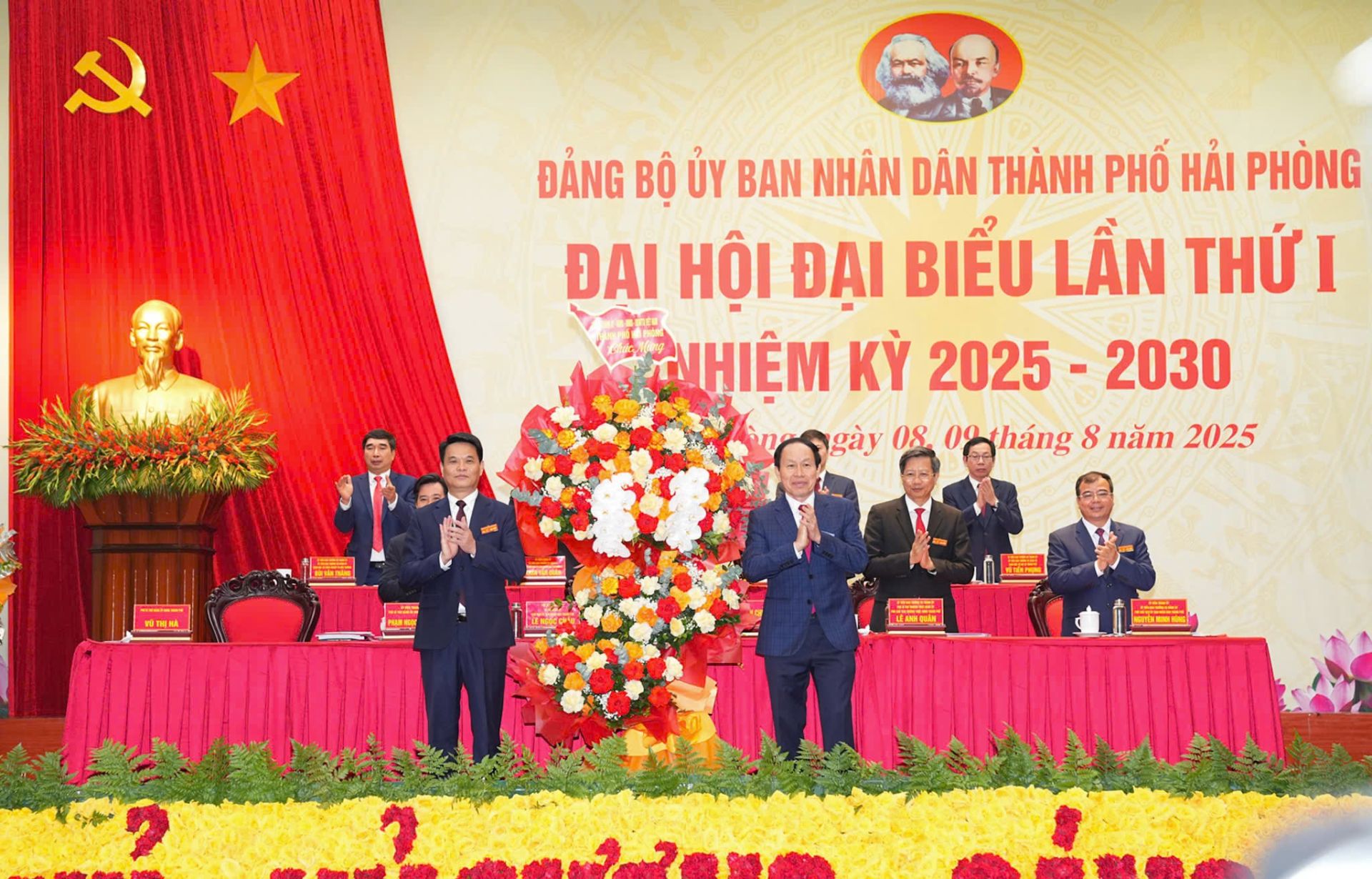 Khai mạc Đại hội đại biểu Đảng bộ UBND thành phố lần thứ I, nhiệm kỳ 2025 - 2030