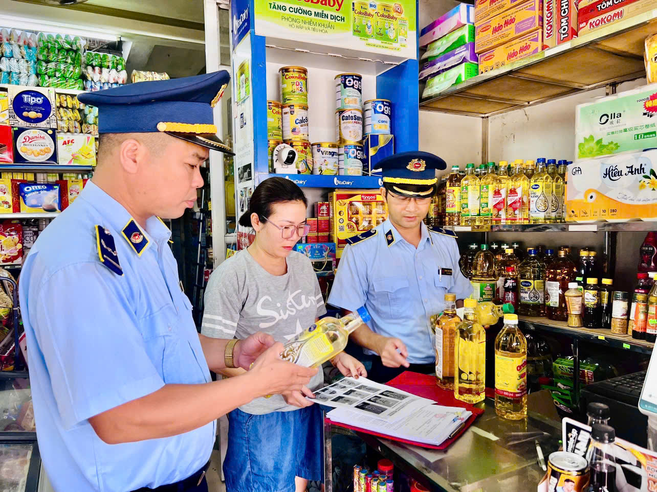 Lực lượng QLTT Lạng Sơn tăng cường kiểm tra hàng hóa