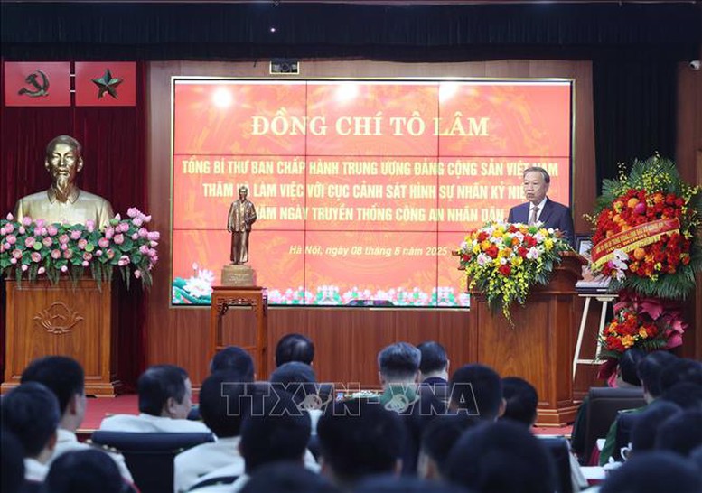 Tổng Bí thư chỉ rõ, tiếp tục mở rộng quan hệ hợp tác quốc tế trong công tác phòng, chống tội phạm - Ảnh: TTXVN Tổng Bí thư chỉ rõ, tiếp tục mở rộng quan hệ hợp tác quốc tế trong công tác phòng, chống tội phạm - Ảnh: TTXVN