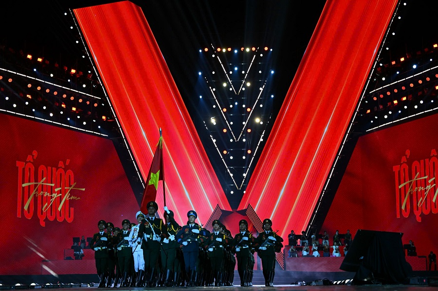 Mỹ Đình rực sáng, sẵn sàng cho đêm diễn “Tổ quốc trong tim”