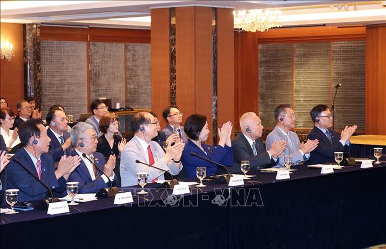 Các đại biểu Hàn Quốc tham dự buổi gặp mặt - Ảnh: TTXVN