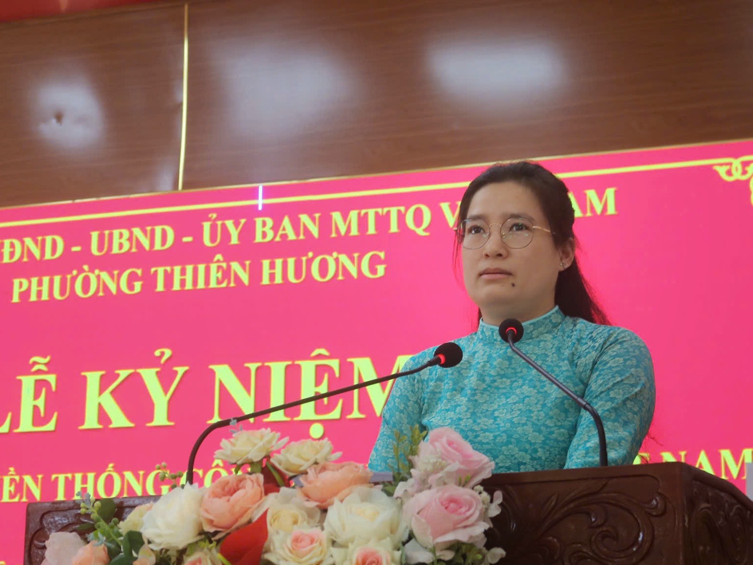 Đồng chí Vương Toàn Thu Thuỷ, Bí thư Đảng ủy phường phát biểu tại Lễ kỷ niệm. Đồng chí Vương Toàn Thu Thuỷ, Bí thư Đảng ủy phường phát biểu tại Lễ kỷ niệm.