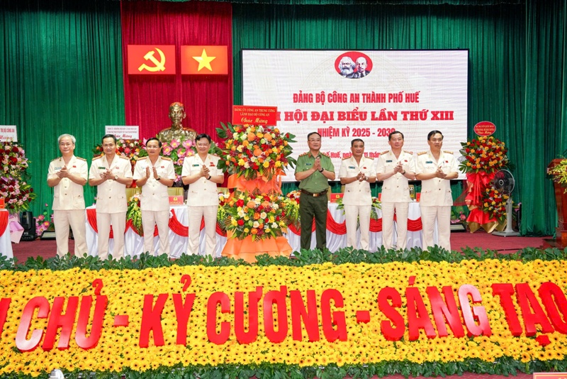 Huế: Xây dựng hình ảnh người chiến sĩ Công an "tận tụy, nhân văn, thân thiện, gắn bó mật thiết với Nhân dân"