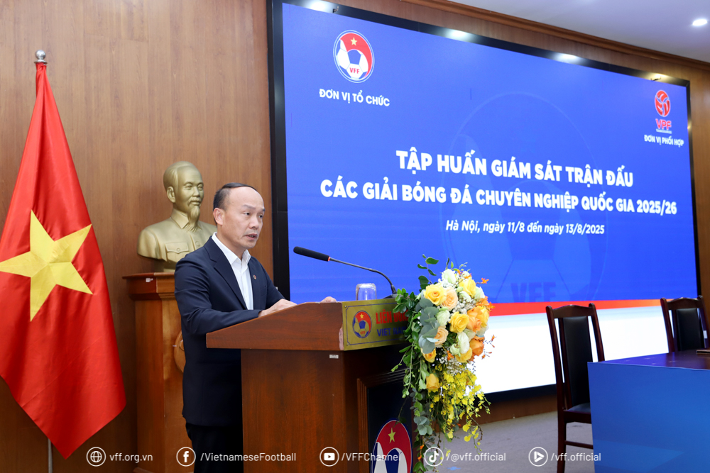 Tổng thư ký Nguyễn Văn Phú phát biểu tại lễ khai mạc chương trình tập huấn. Tổng thư ký Nguyễn Văn Phú phát biểu tại lễ khai mạc chương trình tập huấn.