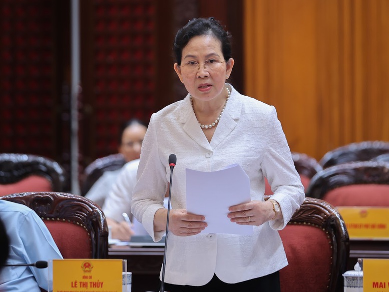 Phó Bí thư chuyên trách Đảng ủy Chính phủ Lê Thị Thủy phát biểu tại cuộc họp - Ảnh: VGP/Nhật Bắc Phó Bí thư chuyên trách Đảng ủy Chính phủ Lê Thị Thủy phát biểu tại cuộc họp - Ảnh: VGP/Nhật Bắc