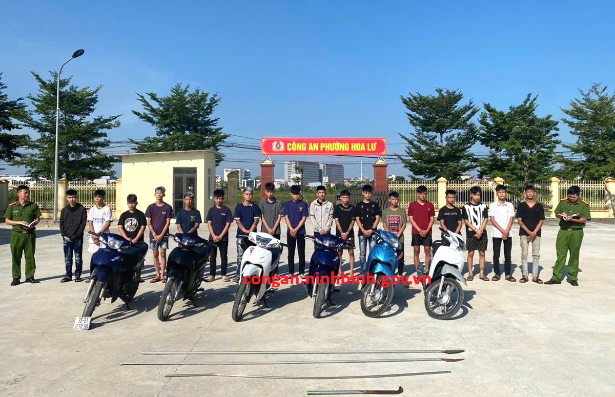 Khởi tố 12 thiếu niên gây rối trật tự công cộng ở Ninh Bình