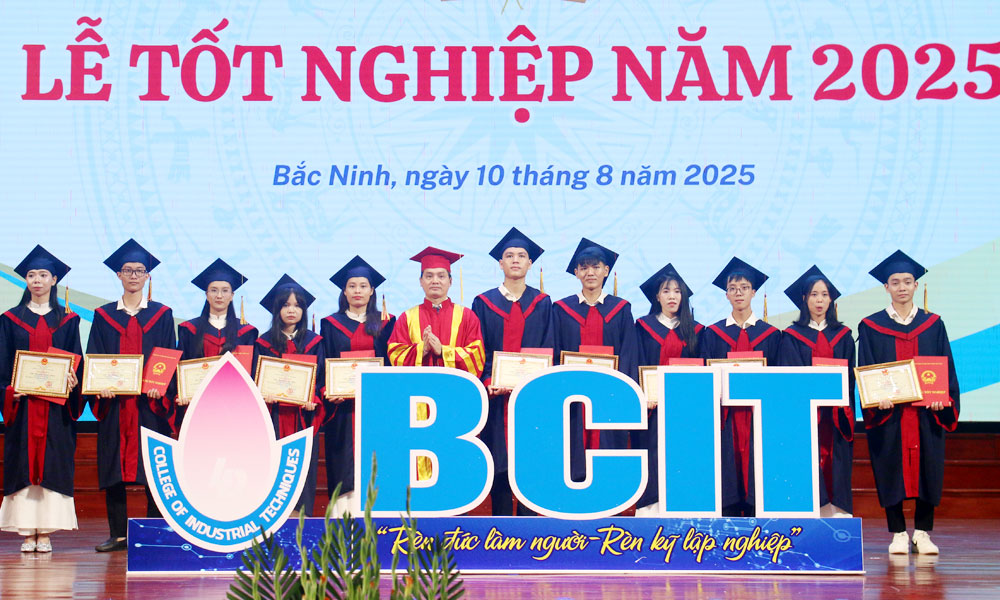 Gần 90% sinh viên Trường Cao đẳng kỹ thuật công nghiệp Bắc Giang tốt nghiệp loại khá, giỏi