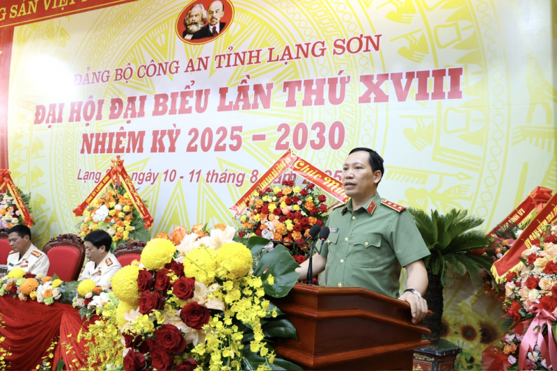 Thượng tướng Lê Văn Tuyến, Thứ trưởng Bộ Công an phát biểu chỉ đạo tại đại hội