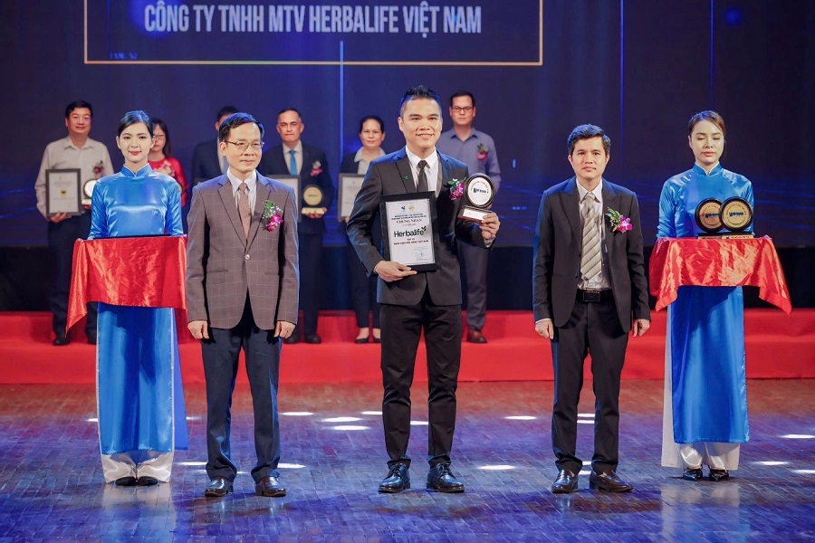 Herbalife Việt Nam đạt Chứng nhận Top 10 Nhãn hiệu nổi tiếng Việt Nam & Doanh nghiệp tiên phong đổi mới sáng tạo năm 2025