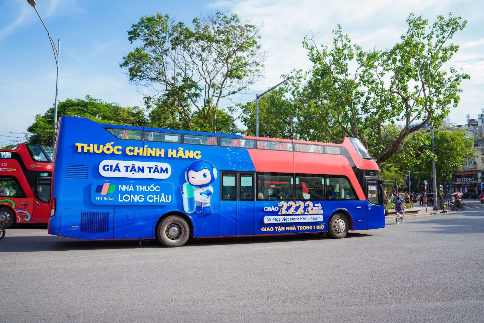 Nhà thuốc Long Châu chính thức cán mốc 2.222 nhà thuốc. Nhà thuốc Long Châu chính thức cán mốc 2.222 nhà thuốc.