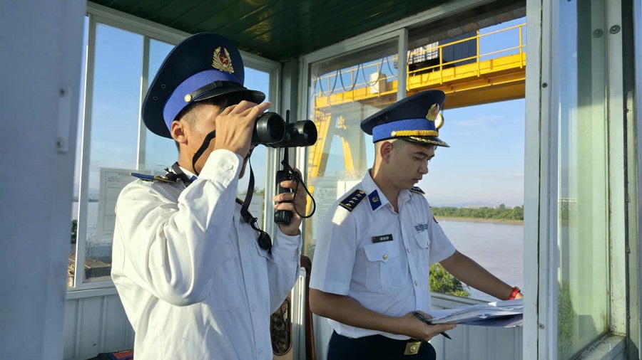 Kiểm tra thực hành tại vọng quan sát mắt Kiểm tra thực hành tại vọng quan sát mắt