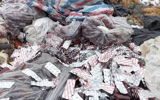 Trung tuần cuối tháng 7.2025, UBND TP Đà Nẵng cũng xử phạt một công ty dược ở Đà Nẵng do vi phạm các quy định liên quan đến quản lý chất thải và thực hiện không đúng nội dung trong báo cáo đánh giá tác động môi trường đã được phê duyệt