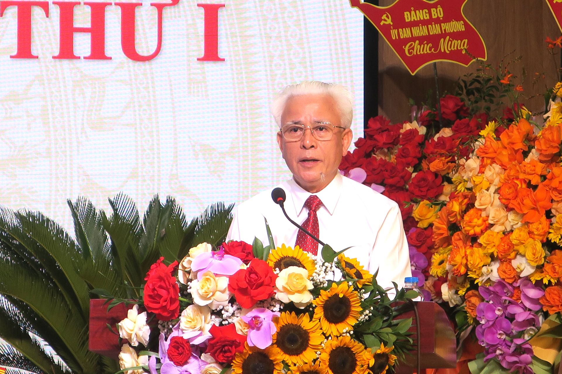 Đồng chí Nguyễn Đình Chuyến, Ủy viên Ban Thường vụ Thành ủy, Trưởng Ban Nội chính Thành ủy phát biểu.