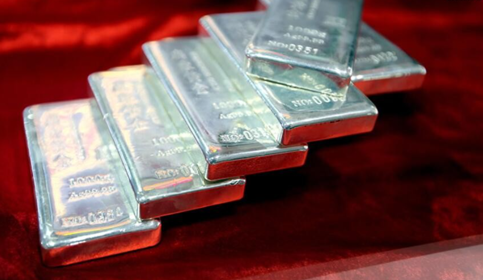 Giá bạc hôm nay 12/8: Đồng loạt giảm mạnh trên cả thị trường trong nước và thế giới