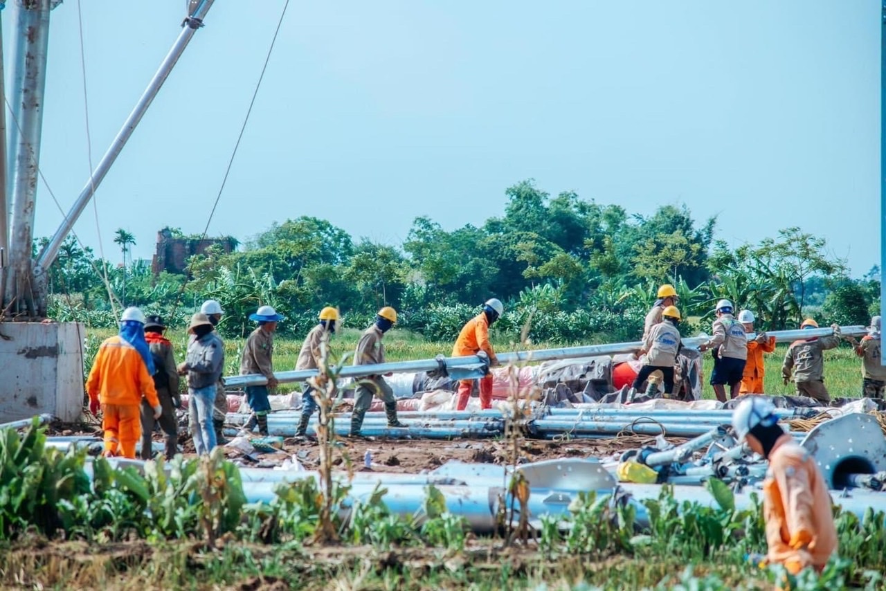 Người lao động PETROCONs luôn nỗ lực Người lao động PETROCONs luôn nỗ lực