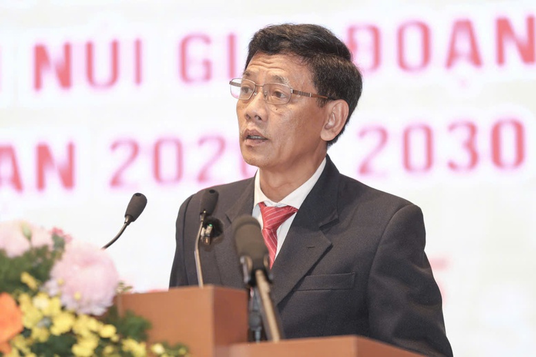 Đồng chí Lâm Văn Mẫn, Ủy viên Trung ương Đảng, Chủ tịch Hội đồng Dân tộc của Quốc hội phát biểu tại hội nghị - Ảnh: VGP/Nhật Bắc Đồng chí Lâm Văn Mẫn, Ủy viên Trung ương Đảng, Chủ tịch Hội đồng Dân tộc của Quốc hội phát biểu tại hội nghị - Ảnh: VGP/Nhật Bắc