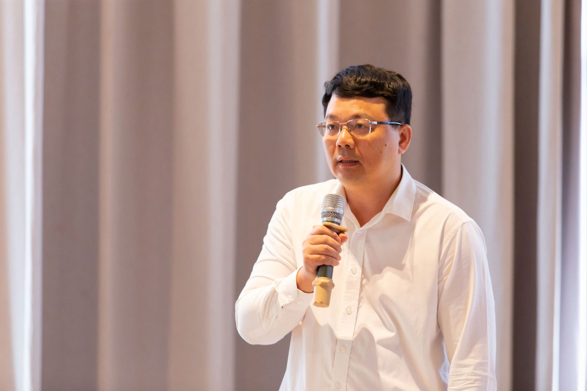 Ông Lê Bá Ngọc, Chuyên viên chính Vụ Pháp chế, Bộ Công Thương phát biểu tại Hội thảo